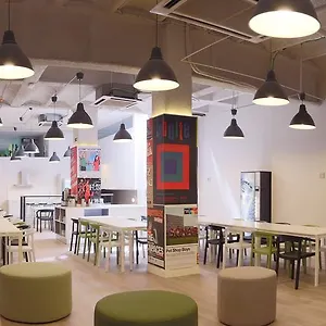 Hola Eixample Hostal Barcelona